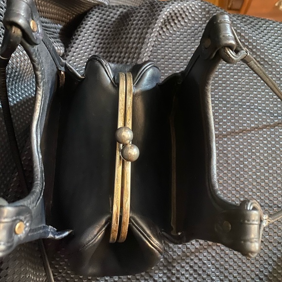 Bonnie Cashin Coach kisslock swing bag. - Picture 2 of 4